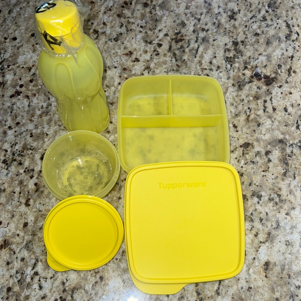 Tupperware 3 pc lunch set